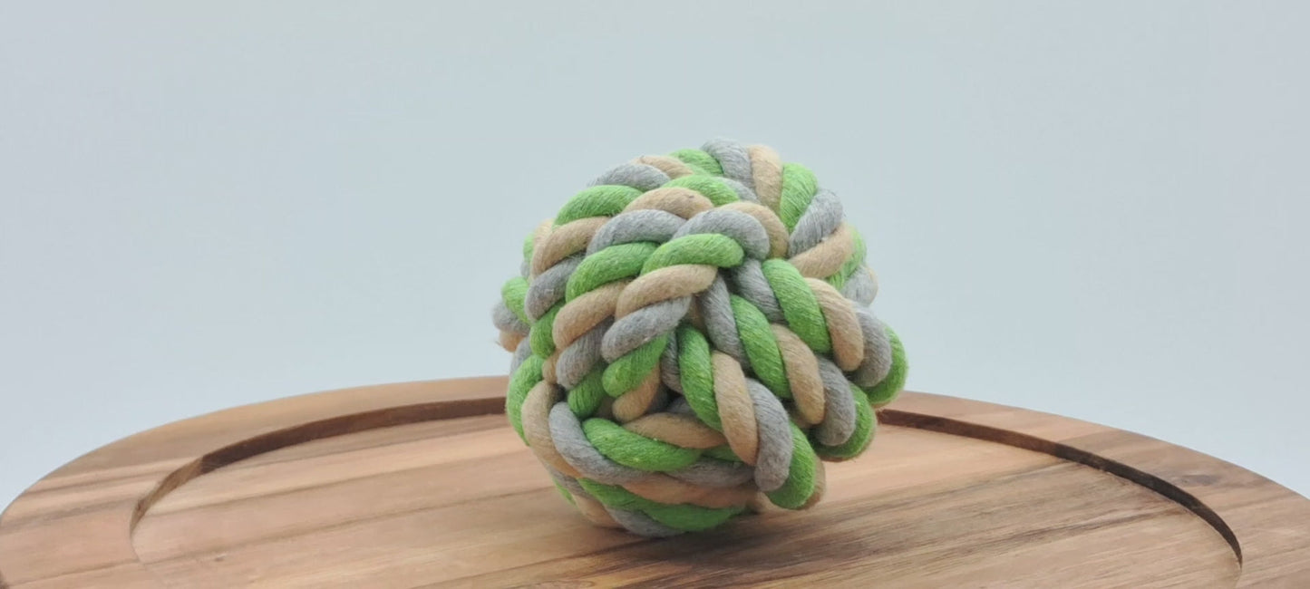 🎾 PugFetch™ Rope Ball – The Natural Toy for Endless Pug Playtime
