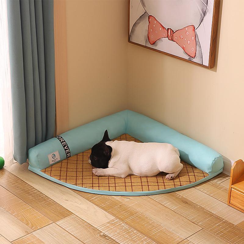 🌬️ Pug Breeze Bed™ – The Cool & Cozy Summer Oasis for Pugs