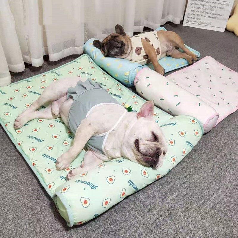 ❄️ Pug Cooling Mat™ – Keep Your Pug Chill and Happy All Summer Long