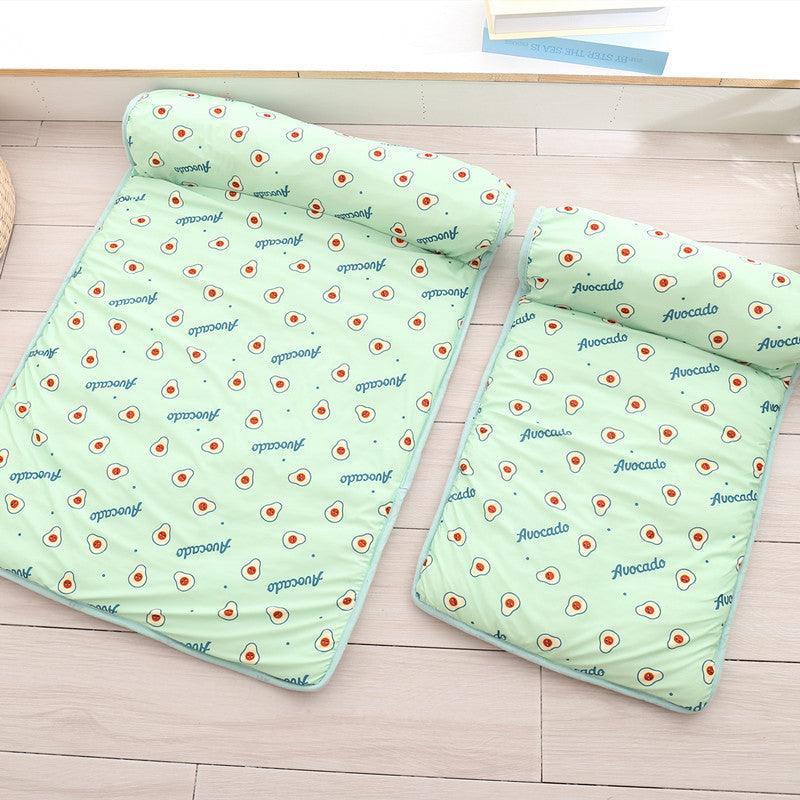 ❄️ Pug Cooling Mat™ – Keep Your Pug Chill and Happy All Summer Long